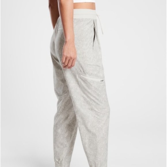 Athleta Venture Printer Pant Joggers in Viper Gray Women's size 4 - Picture 3 of 13
